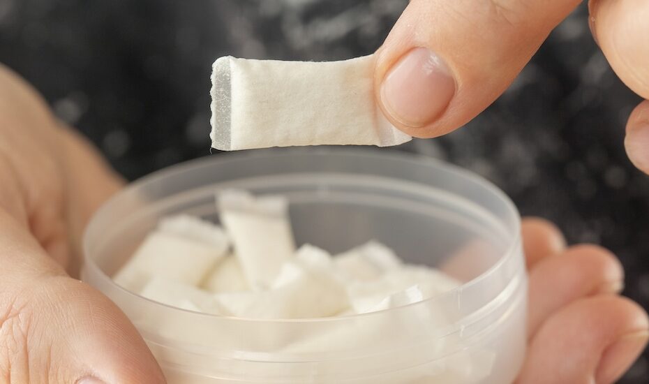 Vitt snus kan orsaka inflammation och sår i munnen
